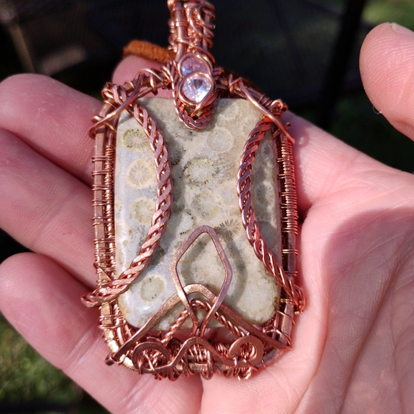 Coral Fossil Jasper Necklace - Picture 5 of 11
